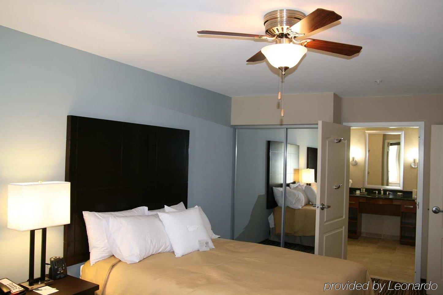 Homewood Suites By Hilton Cedar Rapids-North Room photo