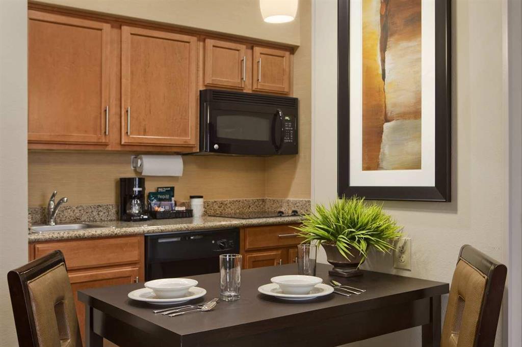 Homewood Suites By Hilton Cedar Rapids-North Room photo