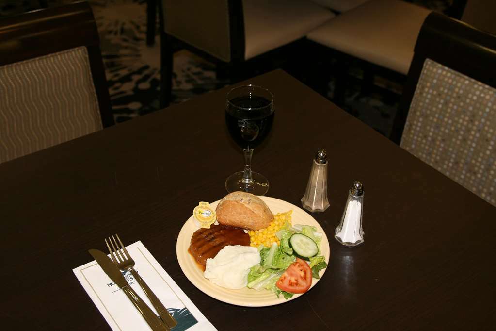 Homewood Suites By Hilton Cedar Rapids-North Restaurant photo